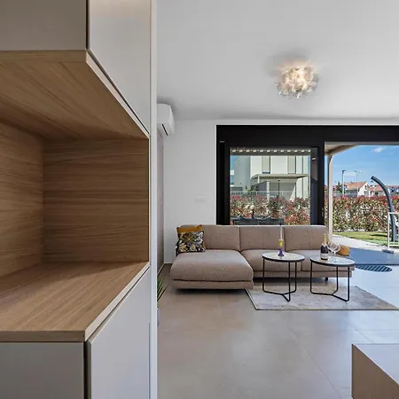 Apartman Stunning In Brodarica