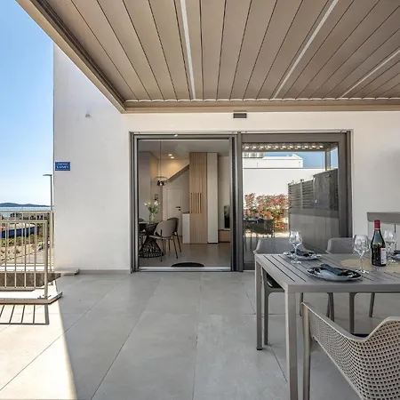 Cozy Apartment In Brodarica With House Sea View Brodarica (Sibenik-Knin)